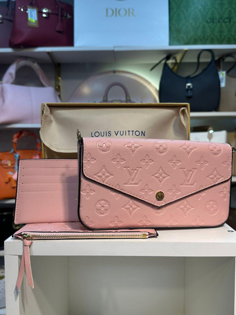 LOUIS VUITTON pochette felicie