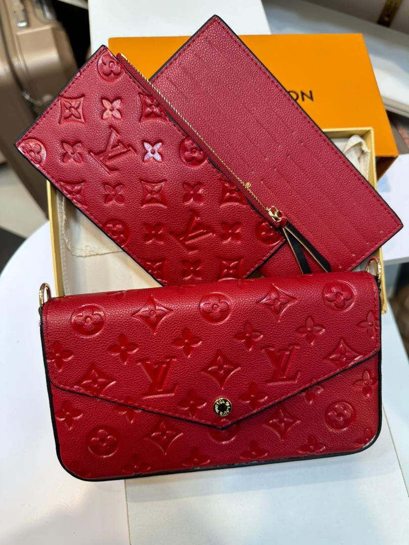 LOUIS VUITTON pochette felicie